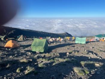 Dag 7 Karanga camp 4030m naar Barafu camp 4660m